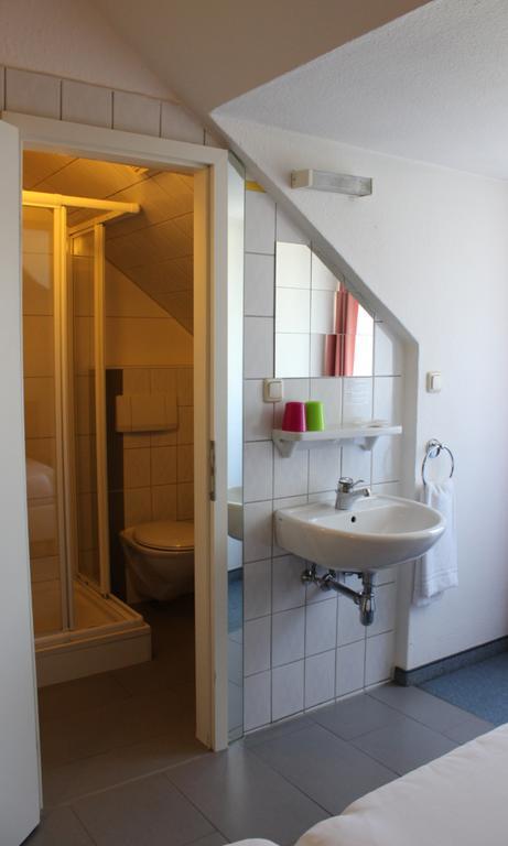 Hotel Pension Koeberl Мюнхен Экстерьер фото