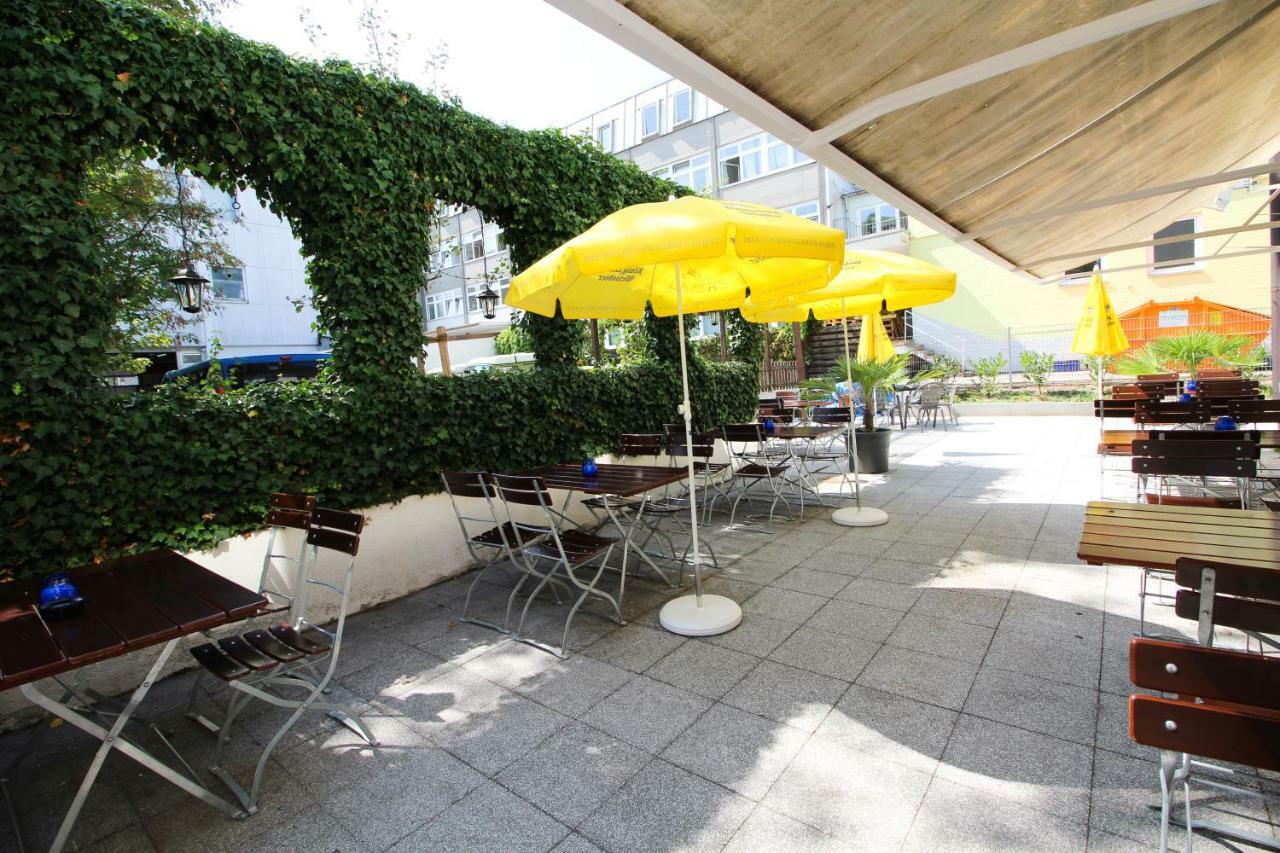 Hotel Pension Koeberl Мюнхен Экстерьер фото