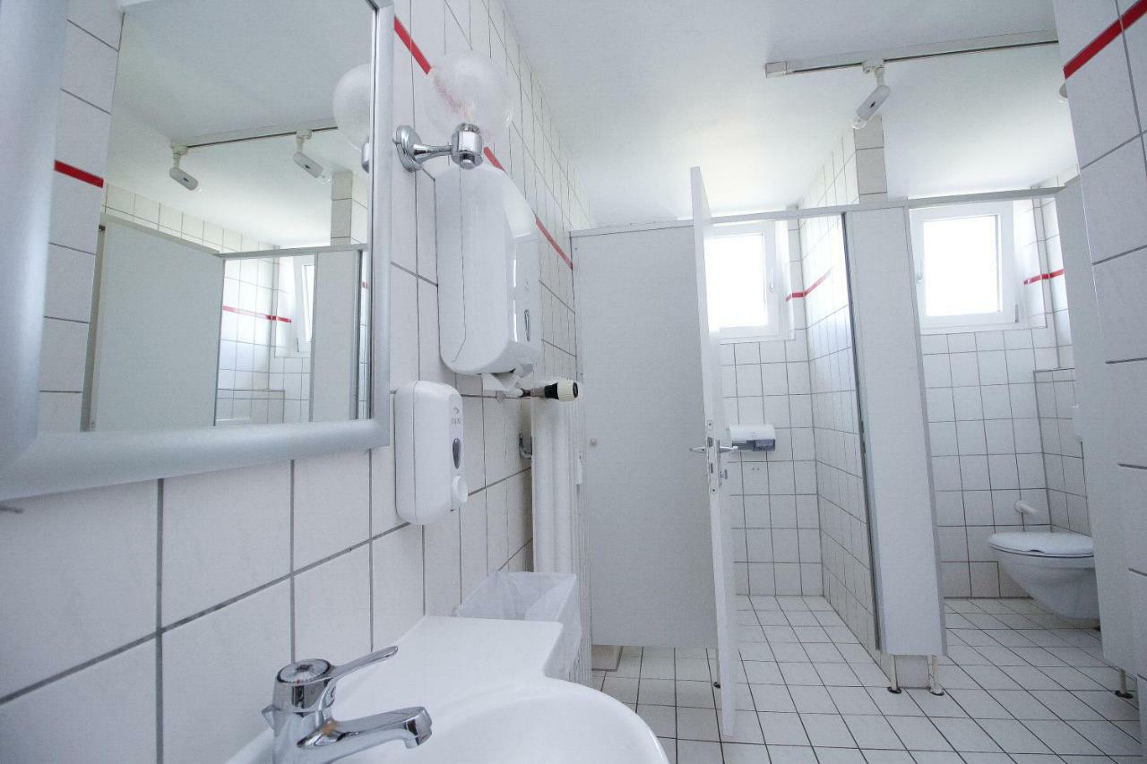 Hotel Pension Koeberl Мюнхен Экстерьер фото